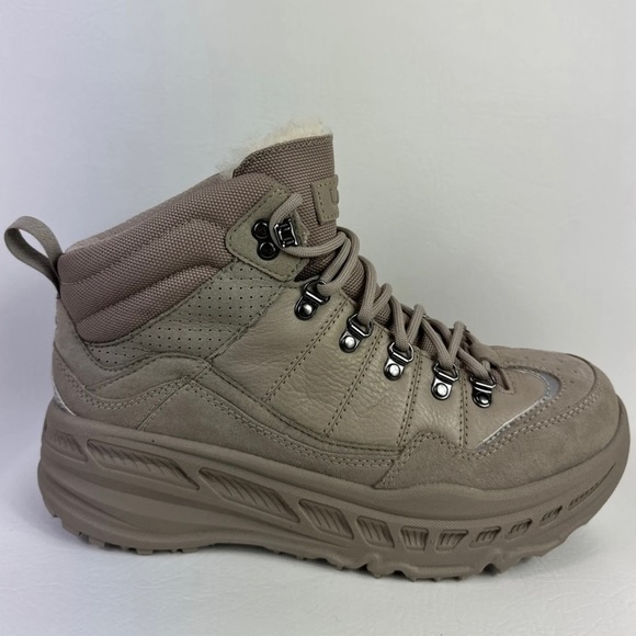 UGG Putty Hiker Waterproof 1112367
Size 8 in men or size 9.5 in women - Picture 6 of 13